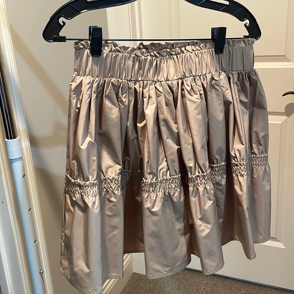 NWT khaki pleated skirt! Sz M - Picture 1 of 6